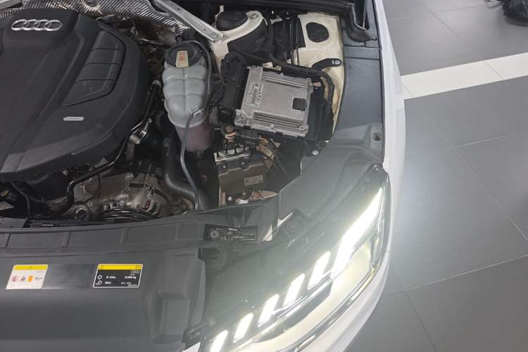 Used Audi A4L 2020 40 TFSI Fashion Dynamic Model Engine Bay Left