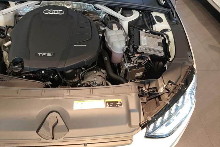 Used Audi A4L 2020 40 TFSI Fashion Dynamic Model Engine Bay Left