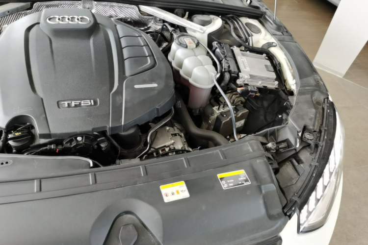 Used Audi A4L 2020 40 TFSI Fashion Dynamic Model Engine Bay Left
