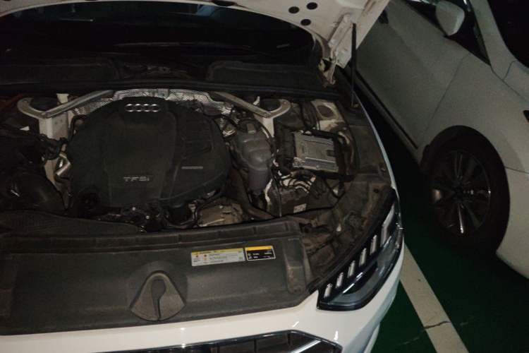 Used Audi A4L 2020 40 TFSI Fashionable and Elegant Model Engine Bay Left