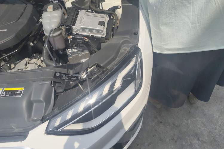 Used Audi A4L 2020 40 TFSI Fashion Dynamic Model Engine Bay Left