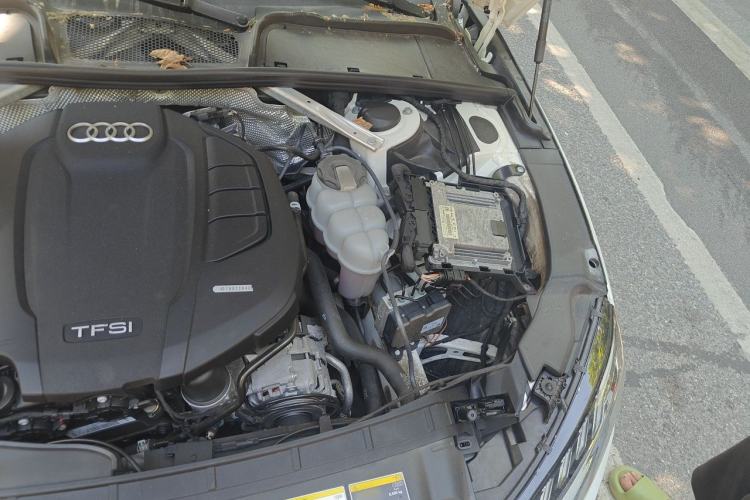 Used Audi A4L 2020 40 TFSI Fashion Dynamic Model Engine Bay Left
