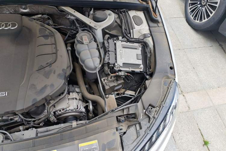 Used Audi A4L 2020 40 TFSI Fashion Dynamic Model Engine Bay Left