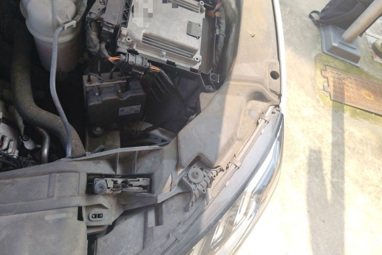 Used Audi A4L 2020 40 TFSI Fashionable and Elegant Model Engine Bay Left
