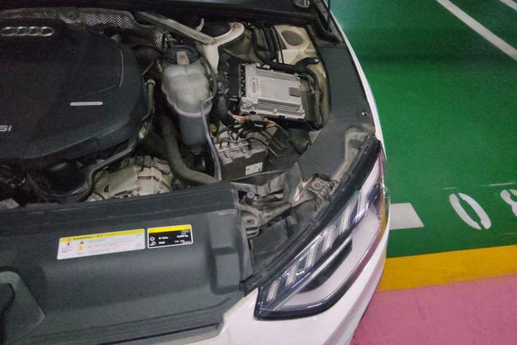 Used Audi A4L 2020 40 TFSI Fashion Dynamic Model Engine Bay Left