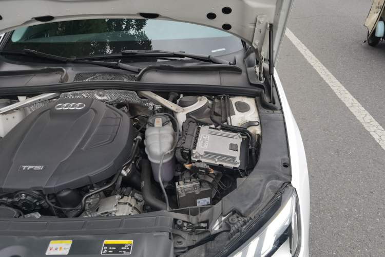 Used Audi A4L 2020 40 TFSI Fashion Dynamic Model Engine Bay Left