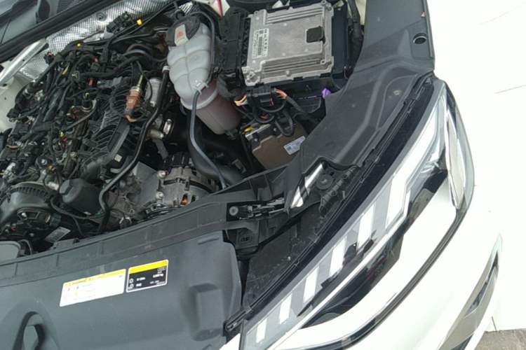 Used Audi A4L 2020 40 TFSI Fashion Dynamic Model Engine Bay Left