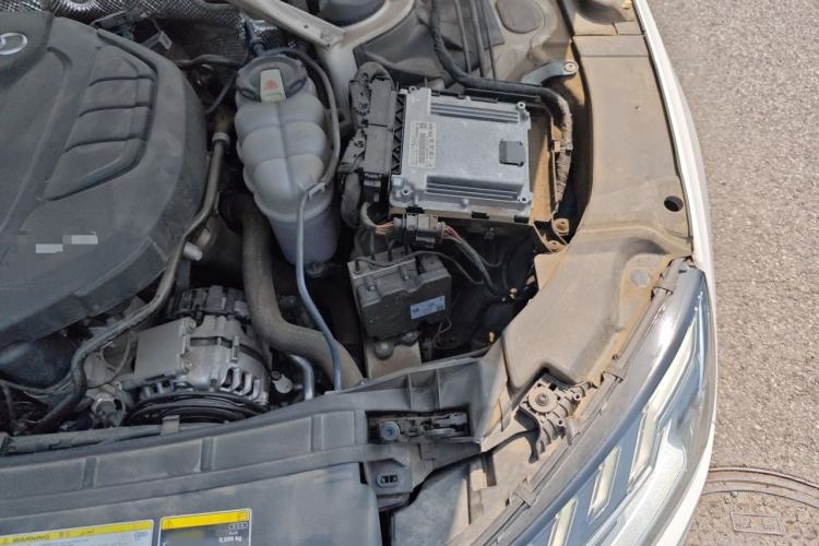 Used Audi A4L 2020 40 TFSI Luxury Dynamic Model Engine Bay Left