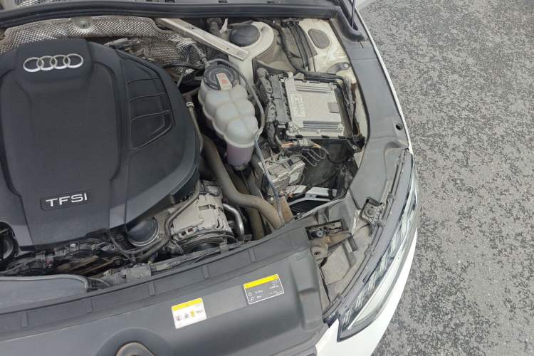 Used Audi A4L 2020 40 TFSI Luxury Dynamic Model Engine Bay Left