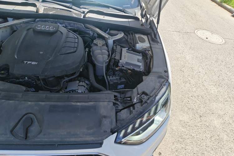 Used Audi A4L 2020 40 TFSI Luxury Dynamic Model Engine Bay Left