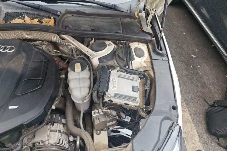 Used Audi A4L 2020 40 TFSI Fashion Dynamic Model Engine Bay Left