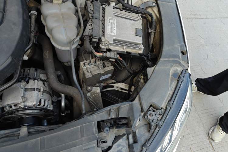 Used Audi A4L 2020 40 TFSI Fashion Dynamic Model Engine Bay Left