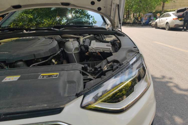 Used Audi A4L 2020 40 TFSI Fashion Dynamic Model Engine Bay Left