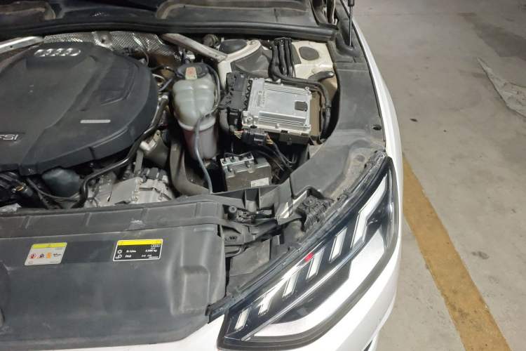 Used Audi A4L 2020 40 TFSI Luxury Prestige Edition Engine Bay Left