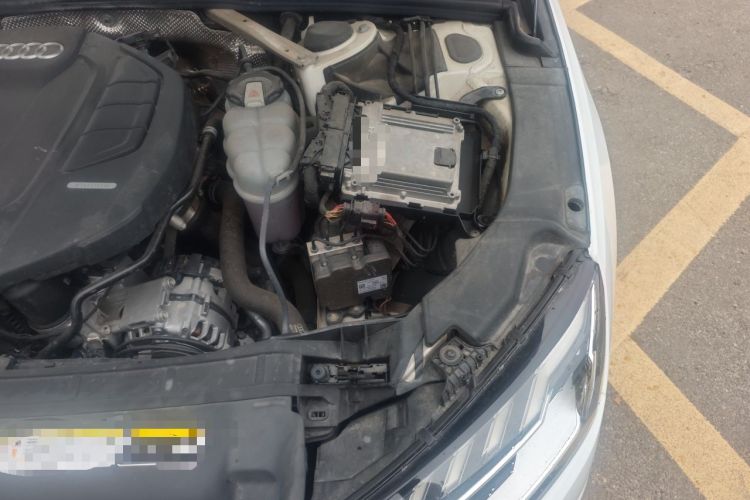 Used Audi A4L 2020 40 TFSI Luxury Prestige Edition Engine Bay Left