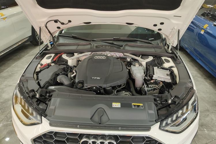 Used Audi A4L 2020 40 TFSI Fashion Dynamic Model Engine Bay