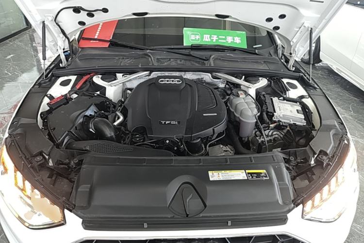 Used Audi A4L 2020 40 TFSI Fashion Dynamic Model Engine Bay