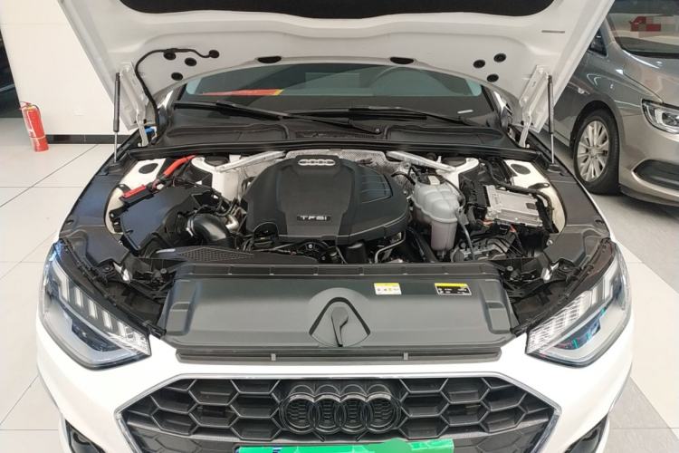 Used Audi A4L 2020 40 TFSI quattro Luxury Dynamic Model Engine Bay
