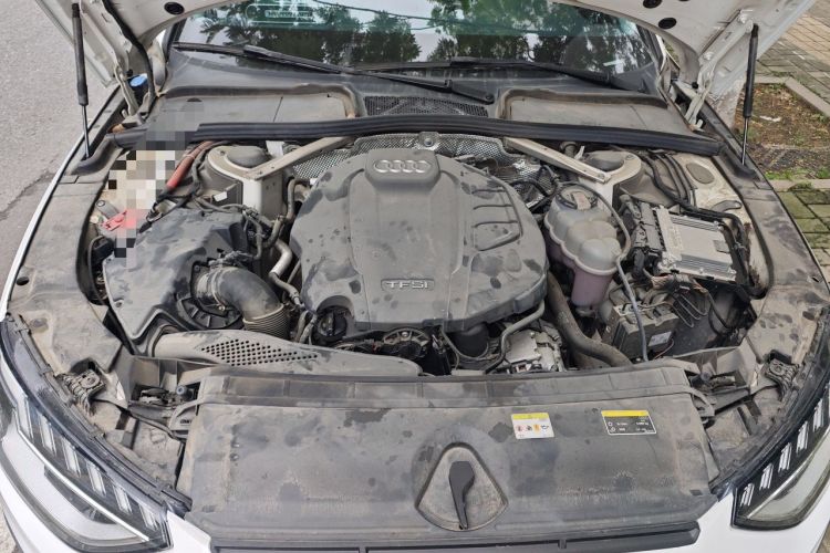 Used Audi A4L 2020 40 TFSI Fashion Dynamic Model Engine Bay