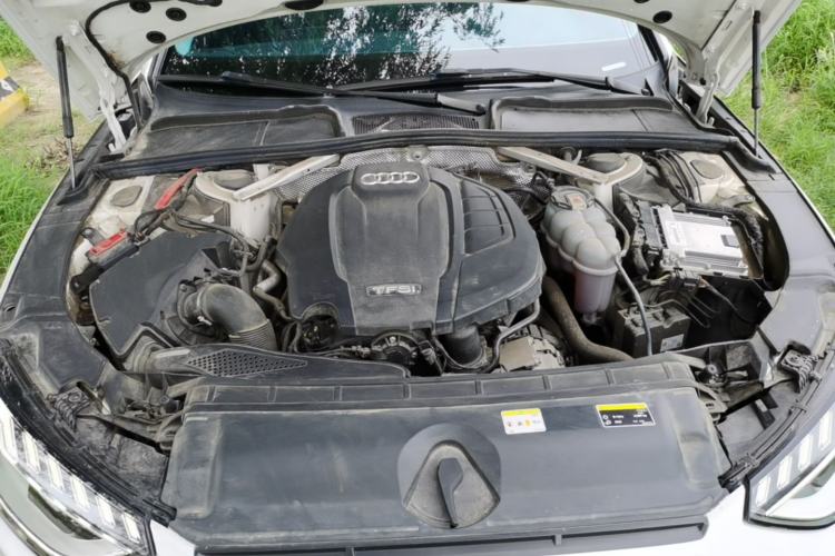 Used Audi A4L 2020 40 TFSI Fashion Dynamic Model Engine Bay
