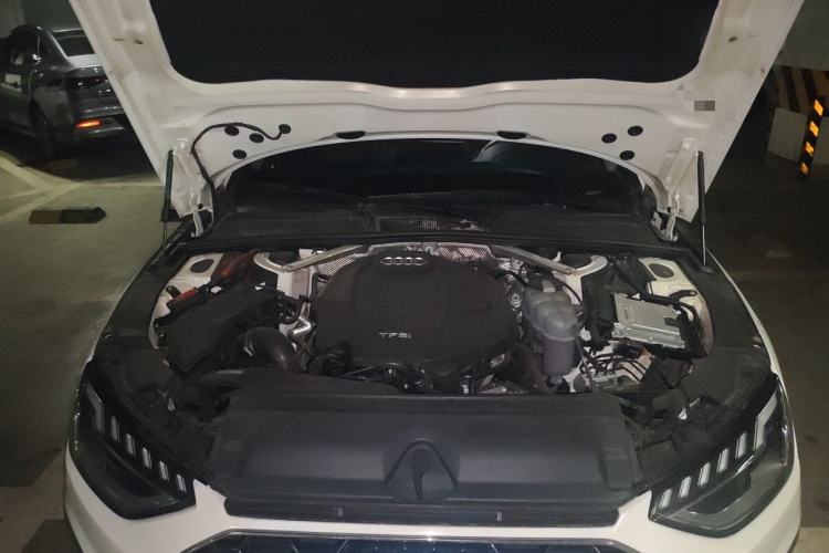 Used Audi A4L 2020 40 TFSI Fashion Dynamic Model Engine Bay