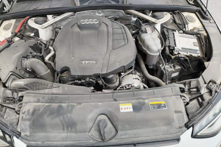 Used Audi A4L 2020 40 TFSI Fashion Dynamic Model Engine Bay