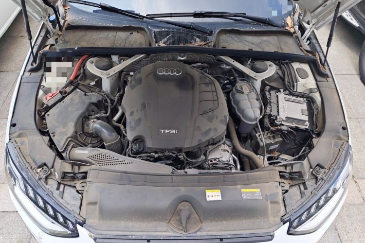 Used Audi A4L 2020 40 TFSI Fashion Dynamic Model Engine Bay