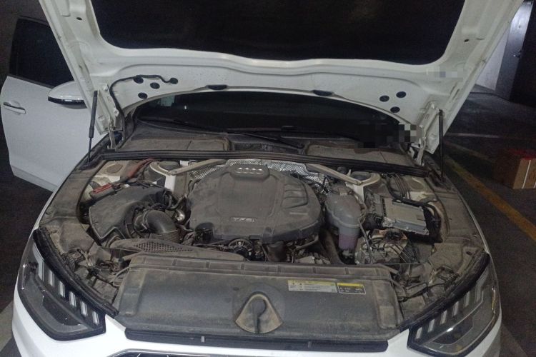 Used Audi A4L 2020 40 TFSI Fashion Dynamic Model Engine Bay