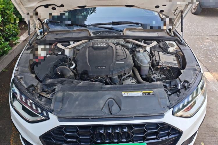 Used Audi A4L 2020 40 TFSI Fashion Dynamic Model Engine Bay