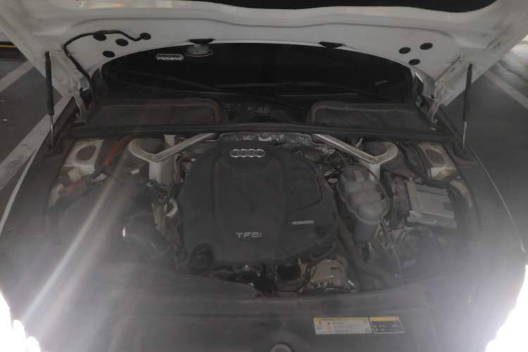 Used Audi A4L 2020 40 TFSI Luxury Dynamic Model Engine Bay