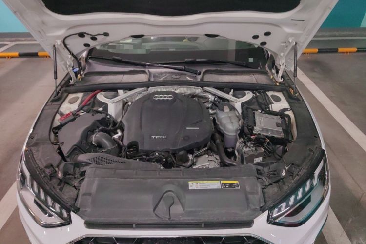 Used Audi A4L 2020 40 TFSI Luxury Dynamic Model Engine Bay