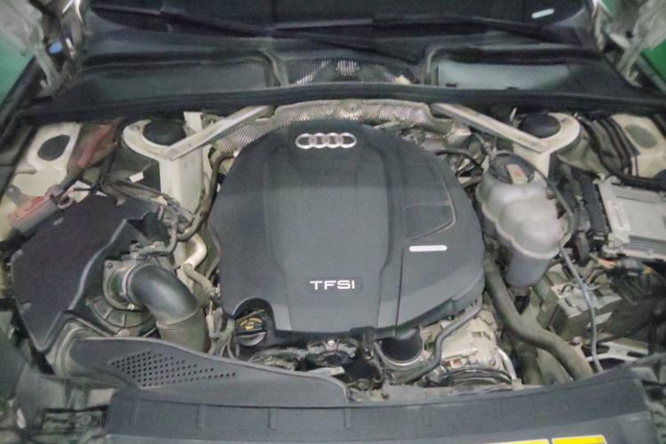 Used Audi A4L 2020 40 TFSI Fashion Dynamic Model Engine Bay
