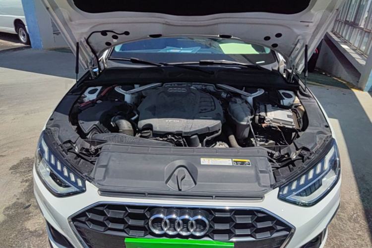 Used Audi A4L 2020 40 TFSI Fashion Dynamic Model Engine Bay