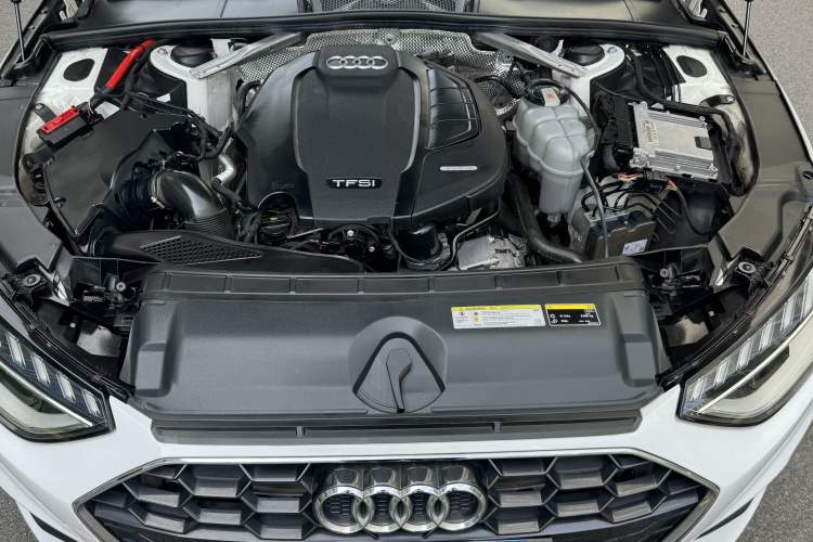 Used Audi A4L 2020 40 TFSI Fashion Dynamic Model Engine Bay