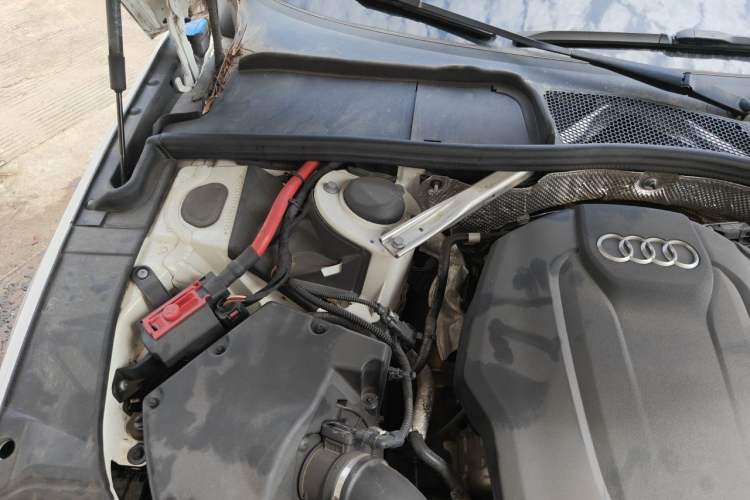 Used Audi A4L 2020 40 TFSI Fashion Dynamic Model Engine Bay Right