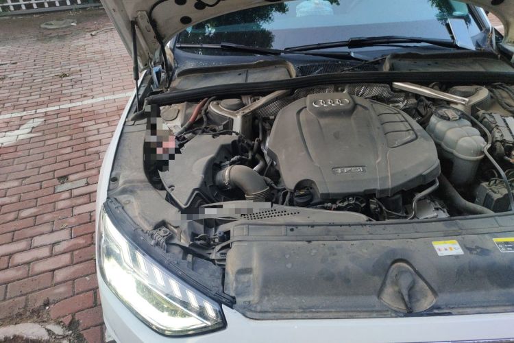 Used Audi A4L 2020 40 TFSI Fashionable and Elegant Model Engine Bay Right