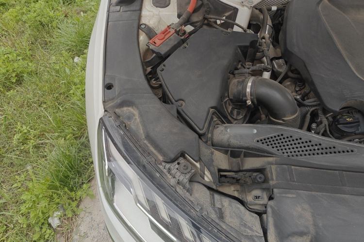Used Audi A4L 2020 40 TFSI Luxury Dynamic Model Engine Bay Right