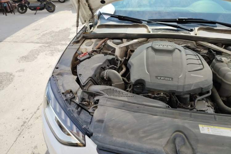 Used Audi A4L 2020 40 TFSI Luxury Dynamic Model Engine Bay Right