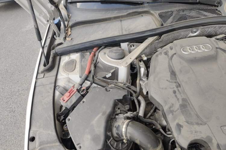 Used Audi A4L 2020 40 TFSI Luxury Dynamic Model Engine Bay Right