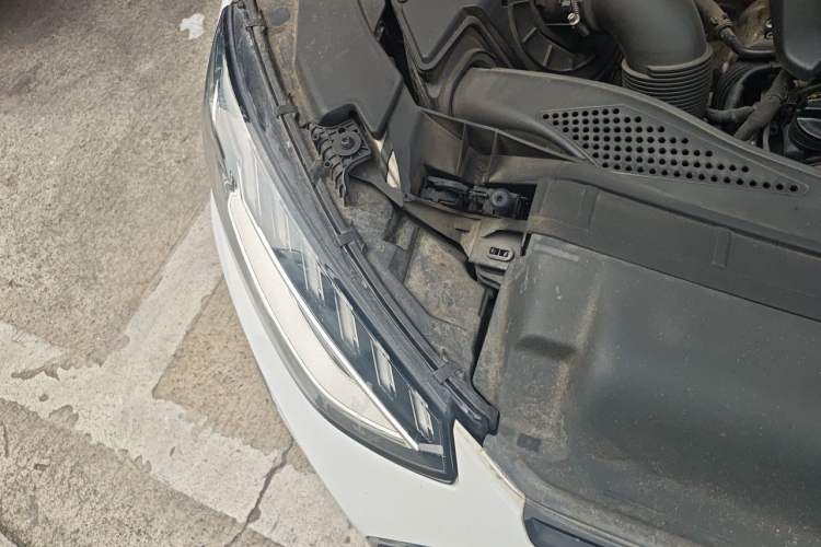 Used Audi A4L 2020 40 TFSI Fashion Dynamic Model Engine Bay Right