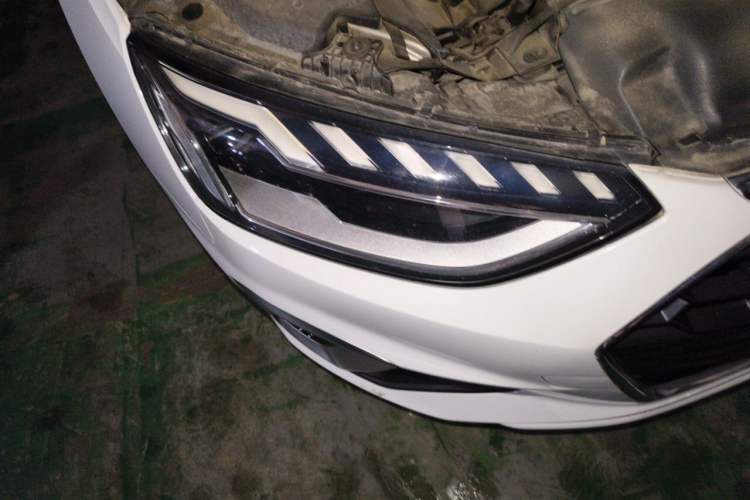 Used Audi A4L 2020 40 TFSI Fashion Dynamic Model Engine Bay Right