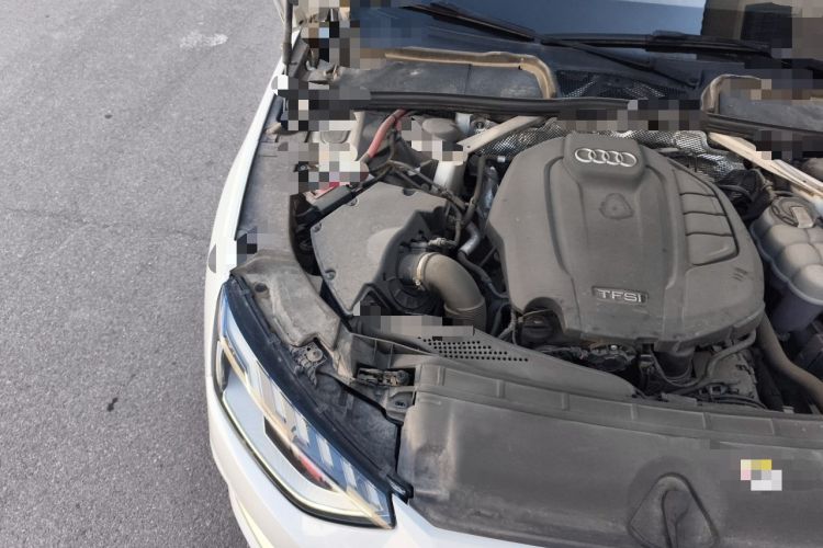 Used Audi A4L 2020 40 TFSI Fashionable and Elegant Model Engine Bay Right