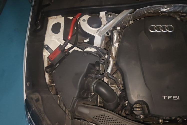 Used Audi A4L 2020 40 TFSI Fashion Dynamic Model Engine Bay Right
