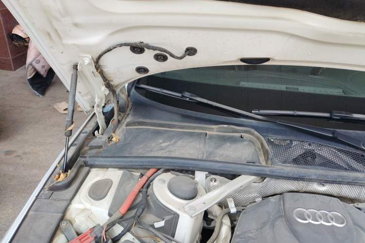 Used Audi A4L 2020 40 TFSI Fashion Dynamic Model Engine Bay Right
