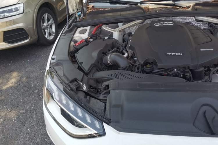 Used Audi A4L 2020 40 TFSI Fashionable and Elegant Model Engine Bay Right