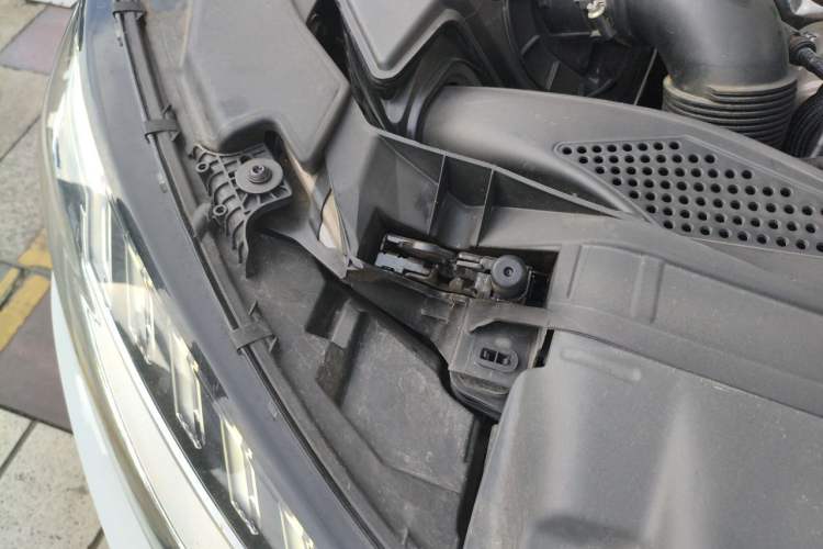 Used Audi A4L 2020 40 TFSI Luxury Prestige Edition Engine Bay Right