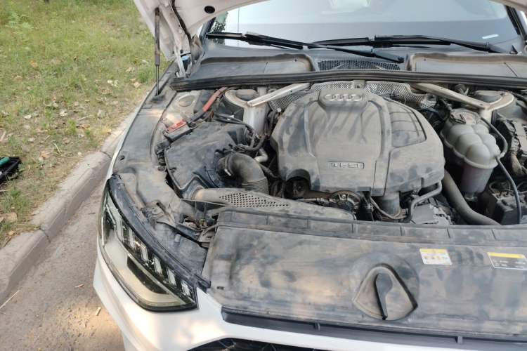 Used Audi A4L 2020 40 TFSI Fashion Dynamic Model Engine Bay Right