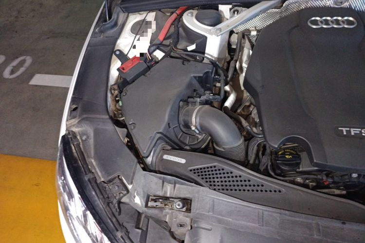 Used Audi A4L 2020 40 TFSI Fashionable and Elegant Model Engine Bay Right