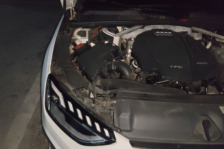 Used Audi A4L 2020 40 TFSI Luxury Dynamic Model Engine Bay Right