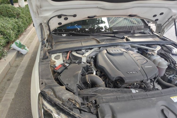 Used Audi A4L 2020 40 TFSI Luxury Dynamic Model Engine Bay Right